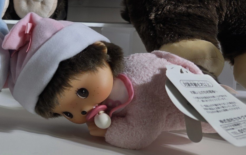 Bebichhichi Lying Down Girl Pink